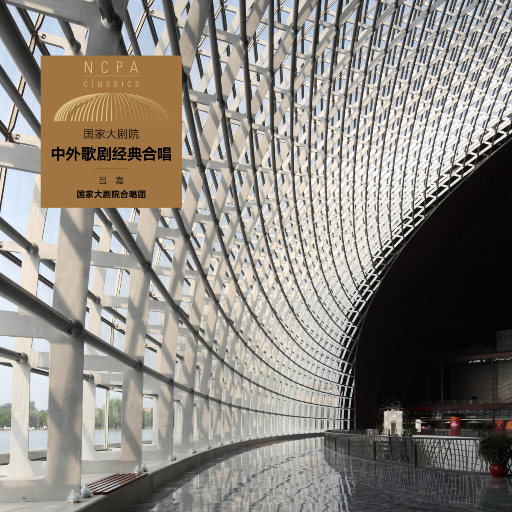 美女的翘臀被踩爆
